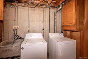 1061 E Briarwood Cir N, Centennial, CO 80122 - Photo 29