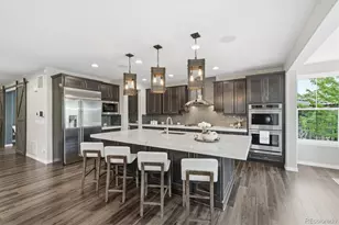 112 Sandalwood Way, Highlands Ranch, CO 80126 - Photo 5