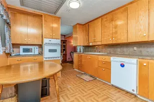 1380 Rowena St, Thornton, CO 80229 - Photo 5
