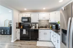 7135 Welch Ct, Arvada, CO 80004 - Photo 9