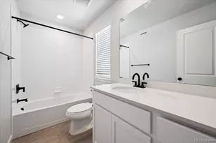 4581 N Versailles Way, Aurora, CO 80019 - Photo 19