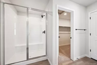 4581 N Versailles Way, Aurora, CO 80019 - Photo 17