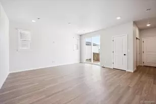 4581 N Versailles Way, Aurora, CO 80019 - Photo 5