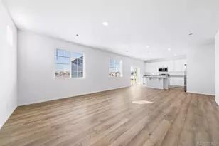 21781 E 46th Pl, Aurora, CO 80019 - Photo 11