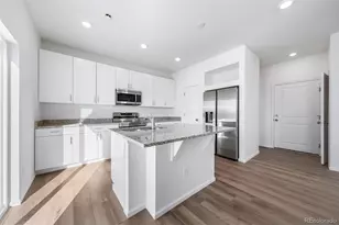 21781 E 46th Pl, Aurora, CO 80019 - Photo 5