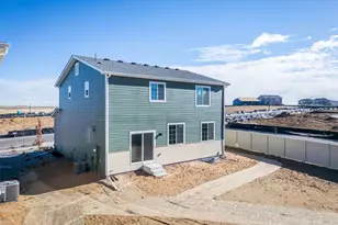 21781 E 46th Pl, Aurora, CO 80019 - Photo 43