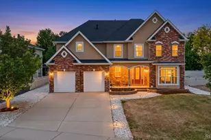 10281 Foxfire St, Longmont, CO 80504 - Photo 1