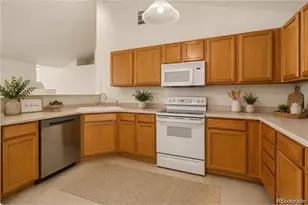 3271 E 103rd Pl, Thornton, CO 80229 - Photo 3