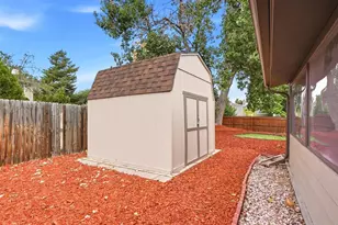 1505 S Paris Ct, Aurora, CO 80012 - Photo 41