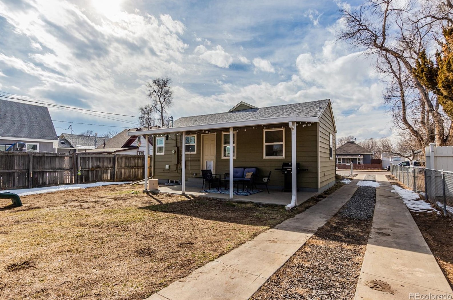 252 6th Ave, Denver CO  80204-5111 exterior