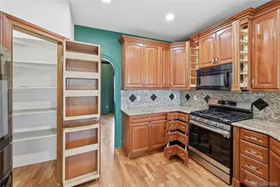 2057 S Ironton Court, Aurora, CO 80014 - Photo 13