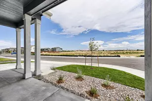 46515 Sunrise Ct, Bennett, CO 80102 - Photo 7