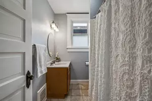 1060 St Paul St, Denver, CO 80206 - Photo 19