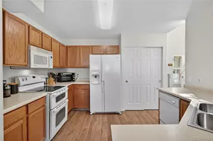 18193 E Alabama Pl, Aurora, CO 80017 - Photo 11