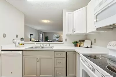 2880 S Locust Street #200S, Denver, CO 80222 - Photo 11