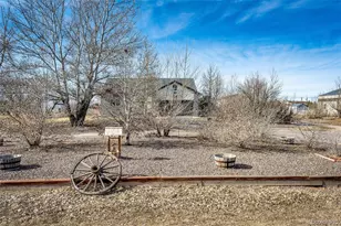 825 Cherokee St, Strasburg, CO 80136 - Photo 3