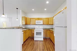 12178 E Kansas Pl, Aurora, CO 80012 - Photo 9