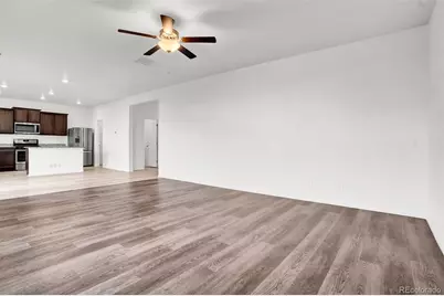 501 Evans Avenue, Keenesburg, CO 80643 - Photo 9