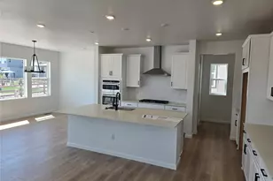 8754 Yellowcress St, Littleton, CO 80125 - Photo 5