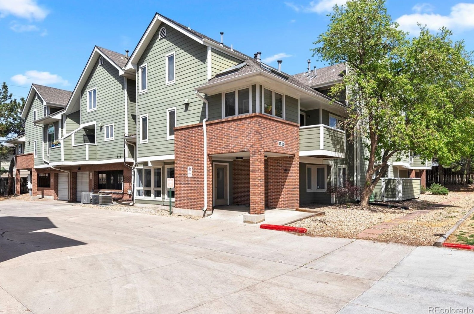 1310 Monaco Pkwy, Denver CO  80224-2843 exterior