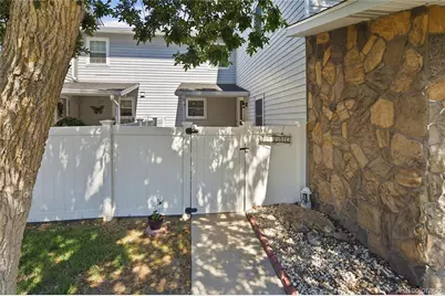 2528 S Vaughn Way #C, Aurora, CO 80014 - Photo 3