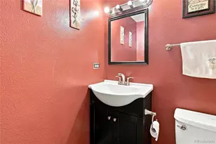 2528 S Vaughn Way, Aurora, CO 80014 - Photo 37