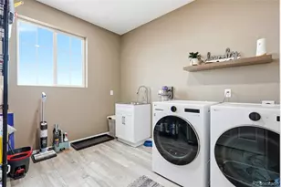59601 E 56th Ave, Strasburg, CO 80136 - Photo 23