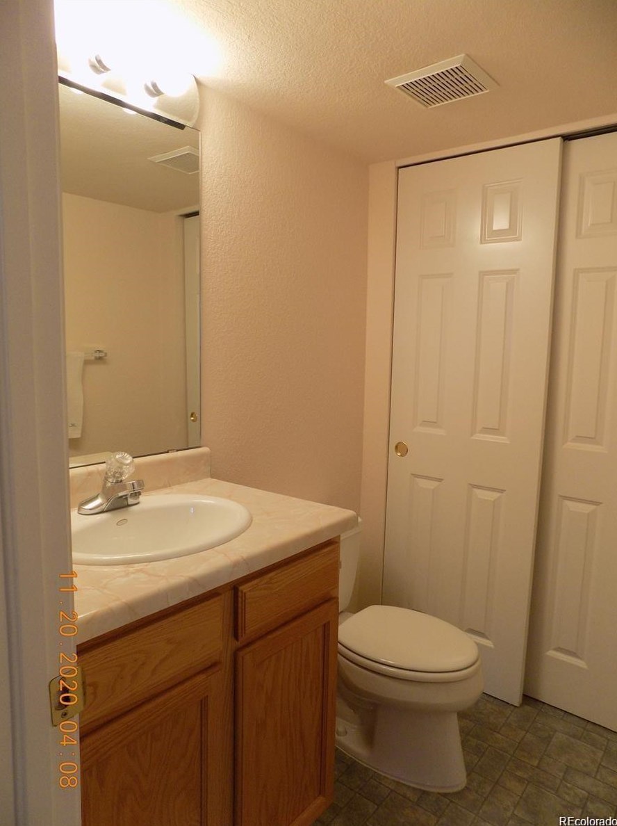 8433 Amherst Cir, Denver CO  80231-3872 exterior