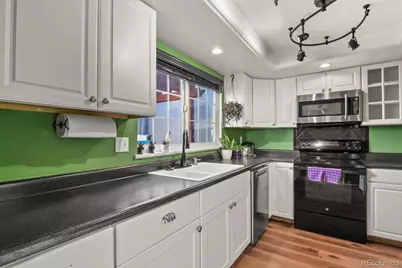 2522 S Worchester Court #B, Aurora, CO 80014 - Photo 7