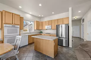 10102 Glenstone Cir, Highlands Ranch, CO 80130 - Photo 13