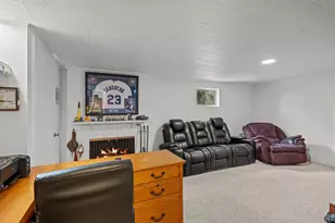 17 Clover Circle, Colorado Springs, CO 80906 - Photo 31