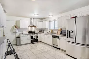 513 S Magnolia Ln, Denver, CO 80224 - Photo 9