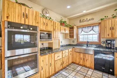 39445 Main Street, Eaton, CO 80615 - Photo 9