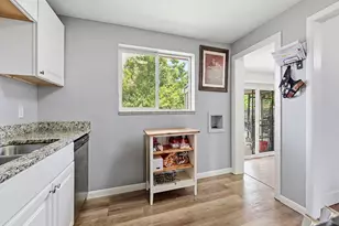 556 Elmira St, Aurora, CO 80010 - Photo 11