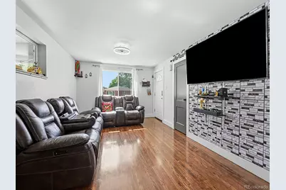 556 Elmira Street, Aurora, CO 80010 - Photo 5