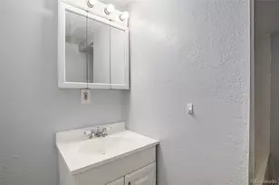 15552 E Temple Pl, Aurora, CO 80015 - Photo 11