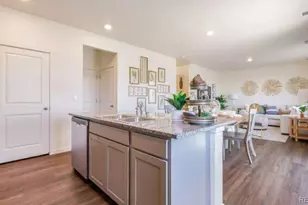 830 N Clubview St, Watkins, CO 80137 - Photo 7