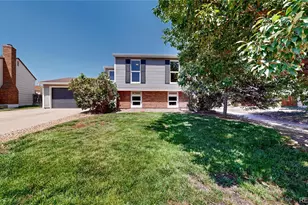 113 Madison Dr, Bennett, CO 80102 - Photo 35