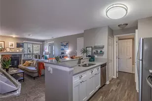 2575 S Syracuse Way, Denver, CO 80231 - Photo 3