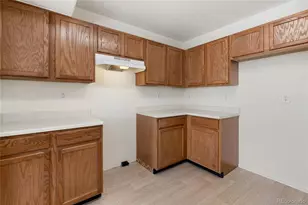1276 S Zeno Cir, Aurora, CO 80017 - Photo 3