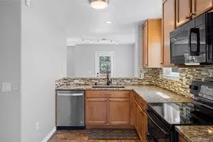 7601 S Quatar Way, Aurora, CO 80016 - Photo 5