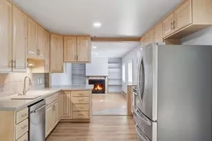 893 S Oswego Ct, Aurora, CO 80012 - Photo 11