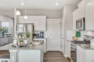 840 N Clubview St, Watkins, CO 80137 - Photo 9