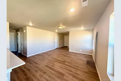 756 N Carrie Court, Watkins, CO 80137 - Photo 5