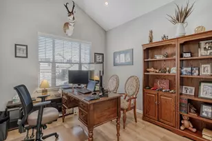 10919 Bellbrook Cir, Highlands Ranch, CO 80130 - Photo 9