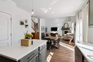 234 N Millbrook Ct, Aurora, CO 80018 - Photo 9