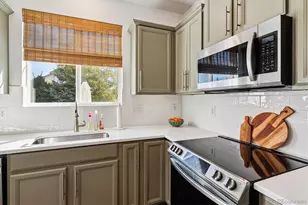 234 N Millbrook Ct, Aurora, CO 80018 - Photo 11