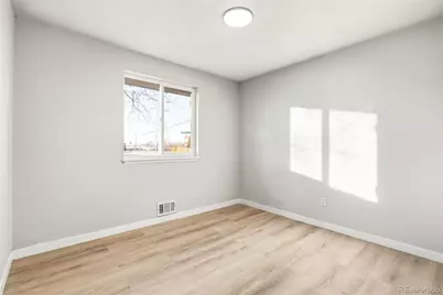 6890 Ivanhoe Street, Commerce City, CO 80022 - Photo 15