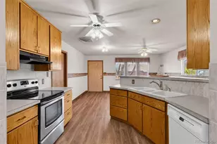 25451 Parkview Dr, Pueblo, CO 81006 - Photo 9