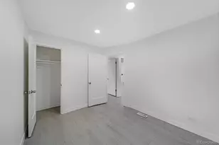 2921 Jasmine St, Denver, CO 80207 - Photo 9